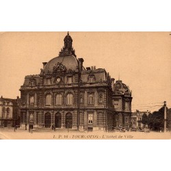 Carte postale ancienne Tourcoing hôtel de ville façade monumentale Nord
