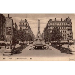 Carte postale ancienne Lyon monument Carnot place République Rhône
