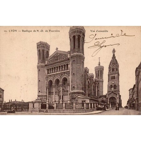 12 - LYON - Basilique de Notre Dame de Fourvière - Vue d'ensemble