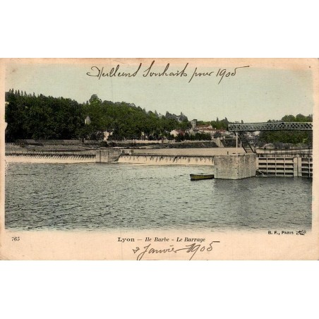 Carte postale ancienne Lyon Île Barbe le barrage CPA Rhône