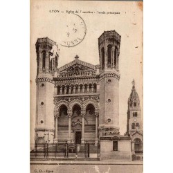 Carte postale ancienne Lyon Église de Fourvière façade principale CPA Rhône