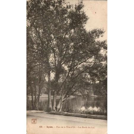 Carte postale ancienne Lyon Église de Fourvière façade principale CPA Rhône