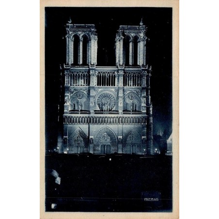 CPA Paris La Nuit Illuminations de Notre-Dame