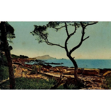 Carte postale ancienne Agay Coucher de soleil sur l’Île d’Or