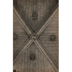Carte postale ancienne Vézelay salle capitulaire clef pendante motifs de voûte ND Phot.