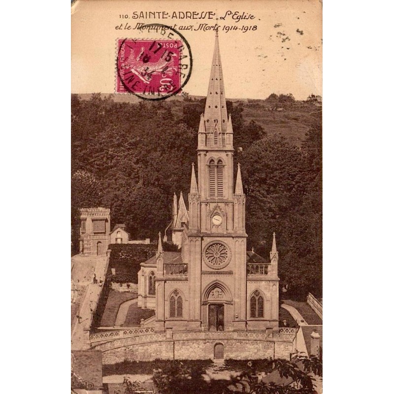 Carte postale ancienne Sainte-Adresse église et monument aux morts 1914-1918