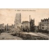 Carte postale ancienne Arras Hôtel de Ville et Petite Place détruite