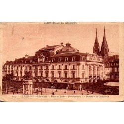 4037 - CLERMOND-Ferrand - Place de Jaude - Vercingétorix, le Théâtre et la Cathédrale