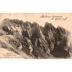 Carte postale ancienne Le Mont-Dore Les Cheminées du Diable