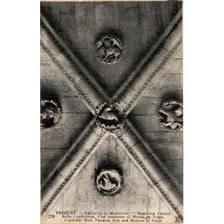 Carte postale ancienne Vézelay salle capitulaire clef pendante motifs de voûte