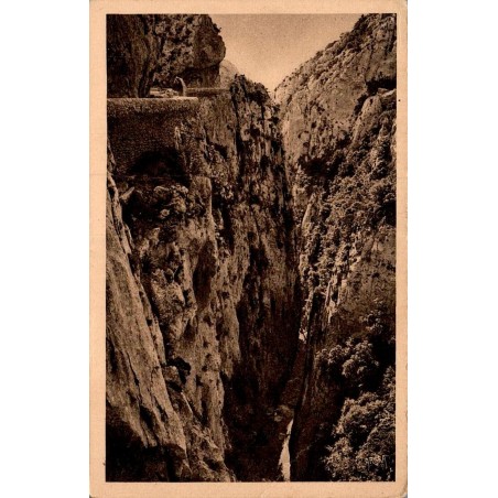 457 - Saint Paul de FENOUILLET - Gorges de Galamus