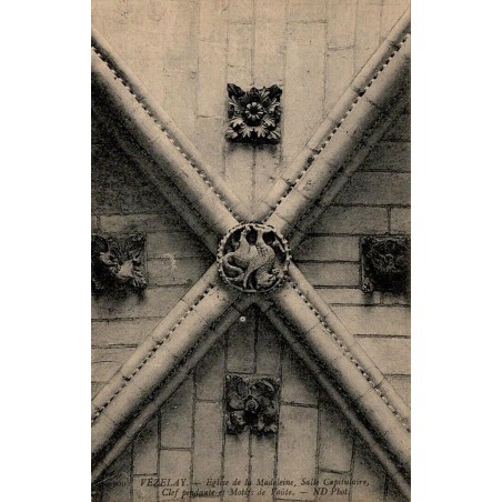 Carte postale ancienne Vézelay clef pendante motifs de voûte salle capitulaire