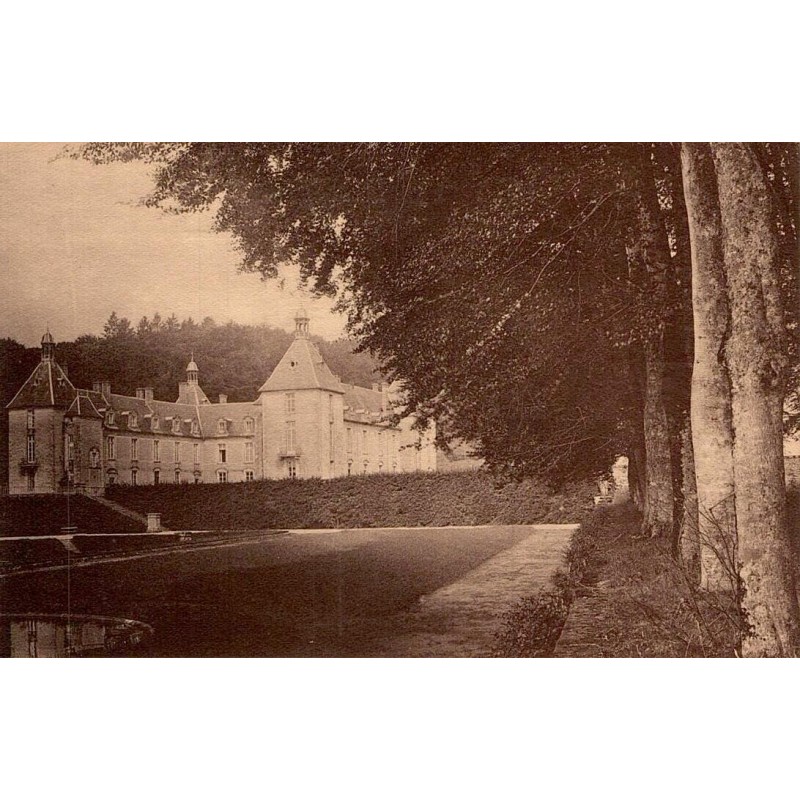 Carte postale ancienne Petit Séminaire d’Autun Montjeu Le Château