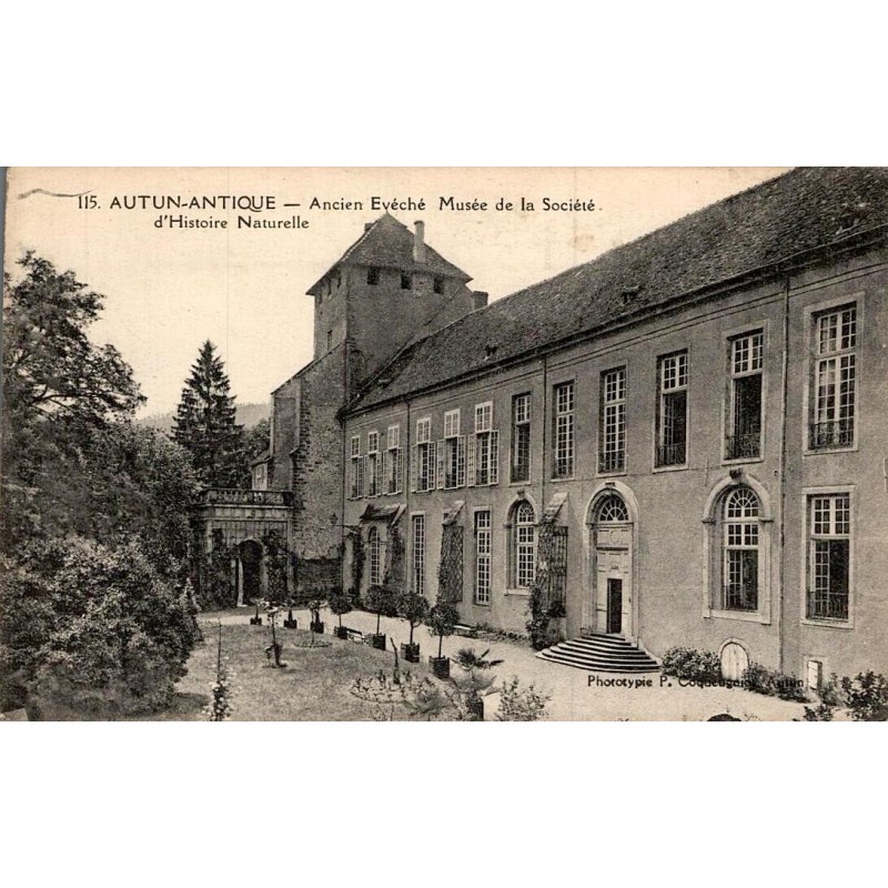 Carte postale ancienne Autun Antique Ancien Évêché Musée de la Société d’Histoire Naturelle
