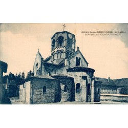 Carte postale ancienne Semur-en-Brionnais Église monument historique du XIIe siècle