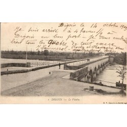Carte postale ancienne Digoin Le Viaduc en Saône-et-Loire