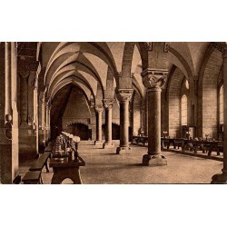 Carte postale ancienne Solesmes Le Réfectoire de l’Abbaye Saint-Pierre