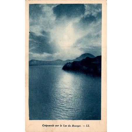Crépuscule sur le Lac du Bourget. -- LL