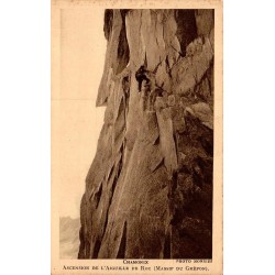 Carte postale ancienne ascension de l’Aiguille de Roc massif du Grépon Chamonix