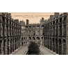 Carte postale ancienne Saint-Germain-en-Laye cour intérieure du château A.P. Papeghin