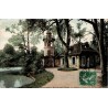 Carte Postale Ancienne  -  Versailles, Parc du petit Trianon, la Laiterie et la Tour de Malborough - Yvelines
