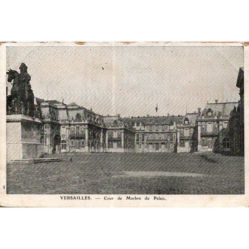 Carte Postale Ancienne - VERSAILLES - Cour de Marbre du Palais - Yvelines