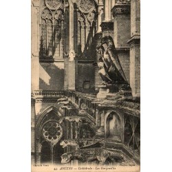 Carte postale ancienne d’Amiens dans la Somme montrant les gargouilles de la cathédrale Notre-Dame