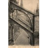 Carte postale ancienne d’Amiens dans la Somme montrant les arcs-boutants de la nef de la cathédrale Notre-Dame