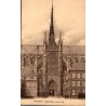 Carte postale ancienne d’Amiens dans la Somme montrant le côté sud de la cathédrale Notre-Dame

Title