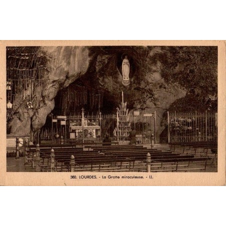 Carte postale ancienne Lourdes La Grotte Miraculeuse LL