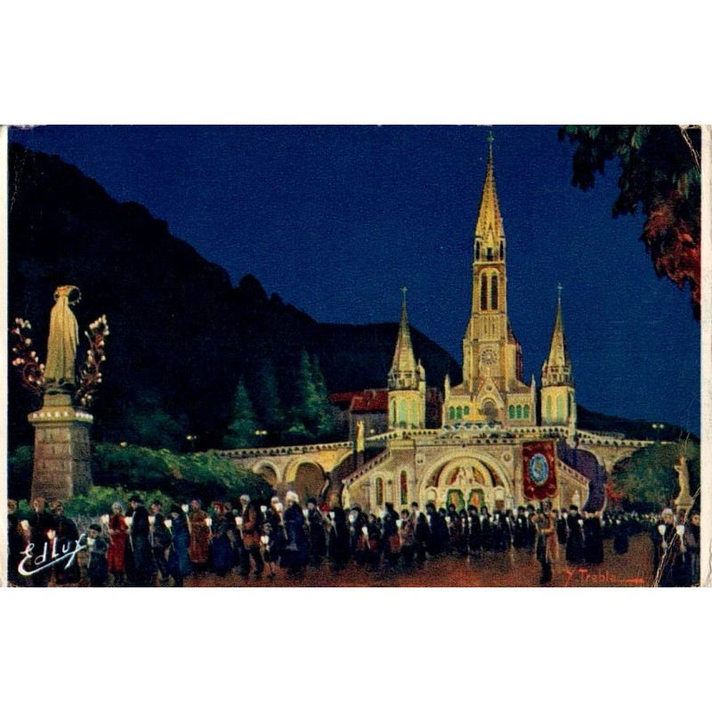 Carte postale ancienne Lourdes la procession aux flambeaux