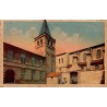 Carte postale ancienne de Castres dans le Tarn montrant le clocher roman et l’église Saint-Benoît