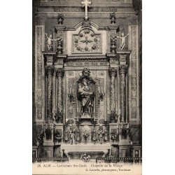Carte postale ancienne d’Albi dans le Tarn montrant la chapelle de la Vierge de la cathédrale Sainte-Cécile