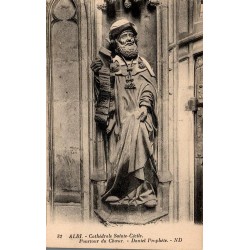 Carte postale ancienne d’Albi dans le Tarn montrant Daniel Prophète au pourtour du chœur de la cathédrale Sainte-Cécile