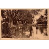 Carte postale ancienne Avignon Rocher des Doms Vénus aux Hirondelles