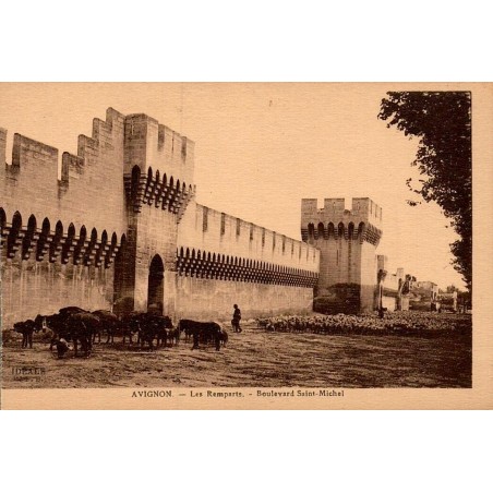 Carte postale ancienne Avignon Les Remparts Boulevard Saint-Michel