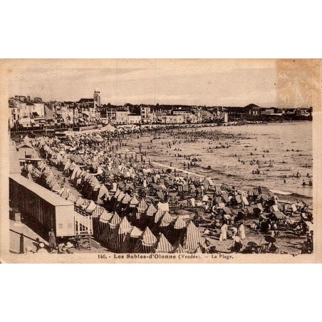 Carte postale ancienne Les Sables-d'Olonne La Plage Vendée