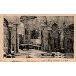 POITIERS ( Vienne) - Le Baptistère Saint Jean - La Piscine du baptême Chrétien au IVè siècle