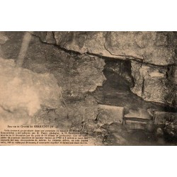 Carte postale ancienne Serrigny Yonne Source et Grotte de Serrigny