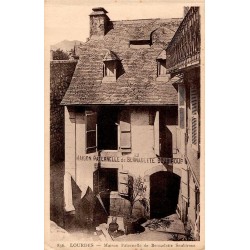 Carte postale ancienne Lourdes – Maison paternelle de Bernadette Soubirous