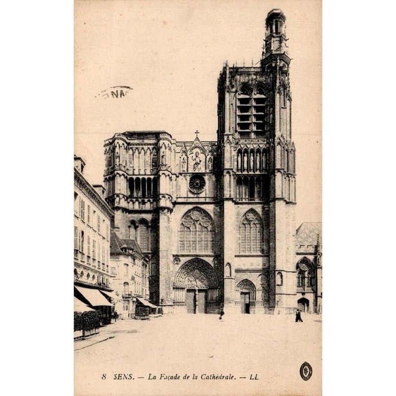 Carte postale ancienne Sens Yonne la façade de la cathédrale Saint-Étienne