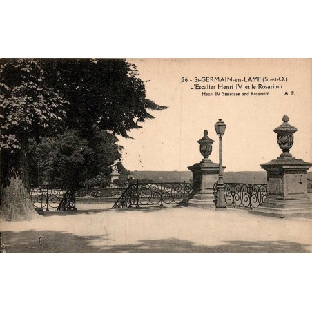 26 - Saint Germain en Layes - L'Escalier Henri IV et le Rosarium