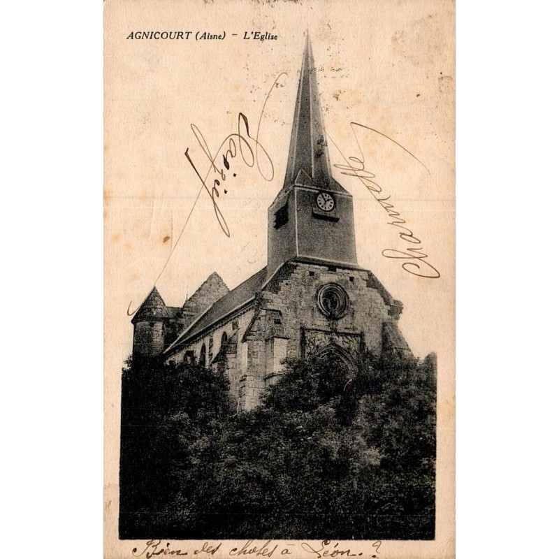 Carte postale ancienne Agnicourt église Saint-Médard Aisne