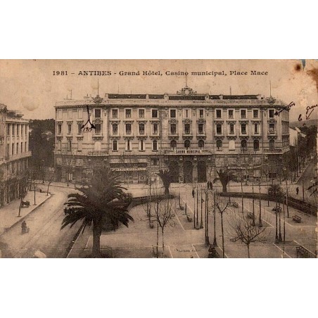 Carte postale ancienne Cannes Hôtel Continental vu du Mont Chevalier Alpes-Maritimes