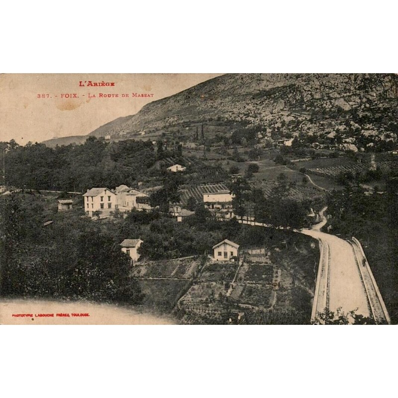 Carte postale ancienne Foix la route de Massat Ariège
