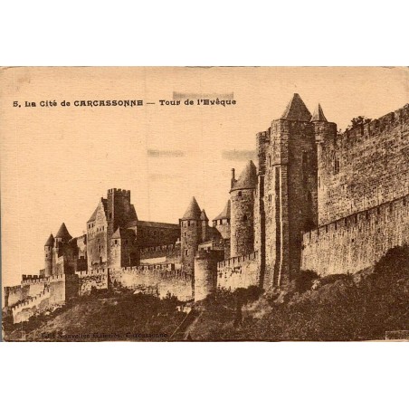 Carte postale ancienne Carcassonne Tour de l’Évêque cité médiévale Aude