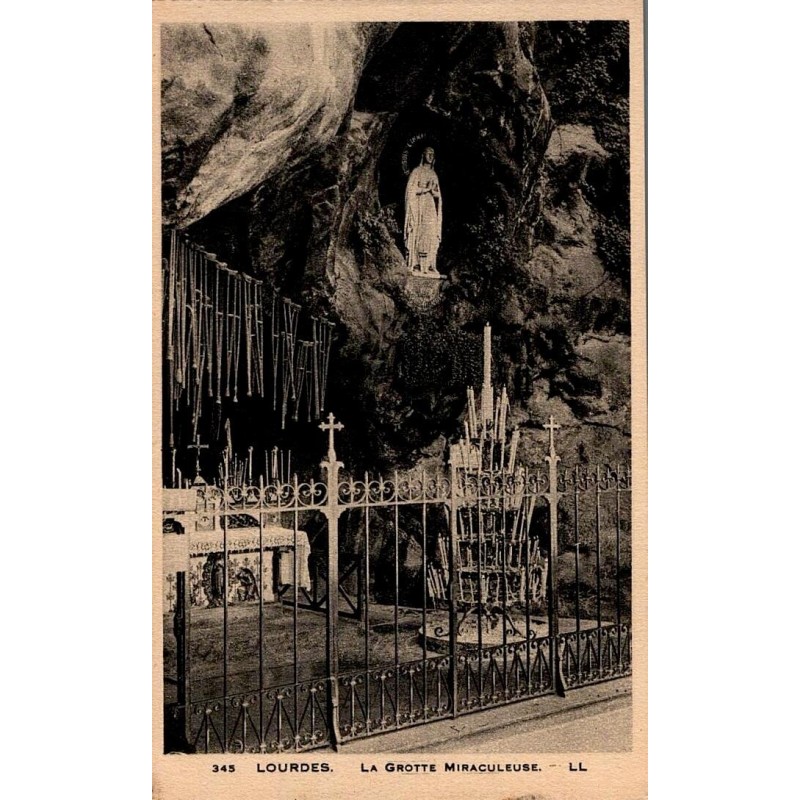 Carte postale ancienne Lourdes – La Grotte Miraculeuse de Massabielle