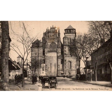 Carte postale ancienne Rodez cathédrale avenue Victor Hugo Aveyron