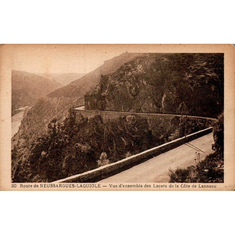 Carte postale ancienne lacets côte de Lanneau Laguiole Aveyron