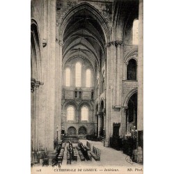 Carte postale ancienne Lisieux cathédrale intérieur Calvados
